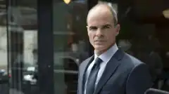 Карточный домик 4 сезон 1 серия